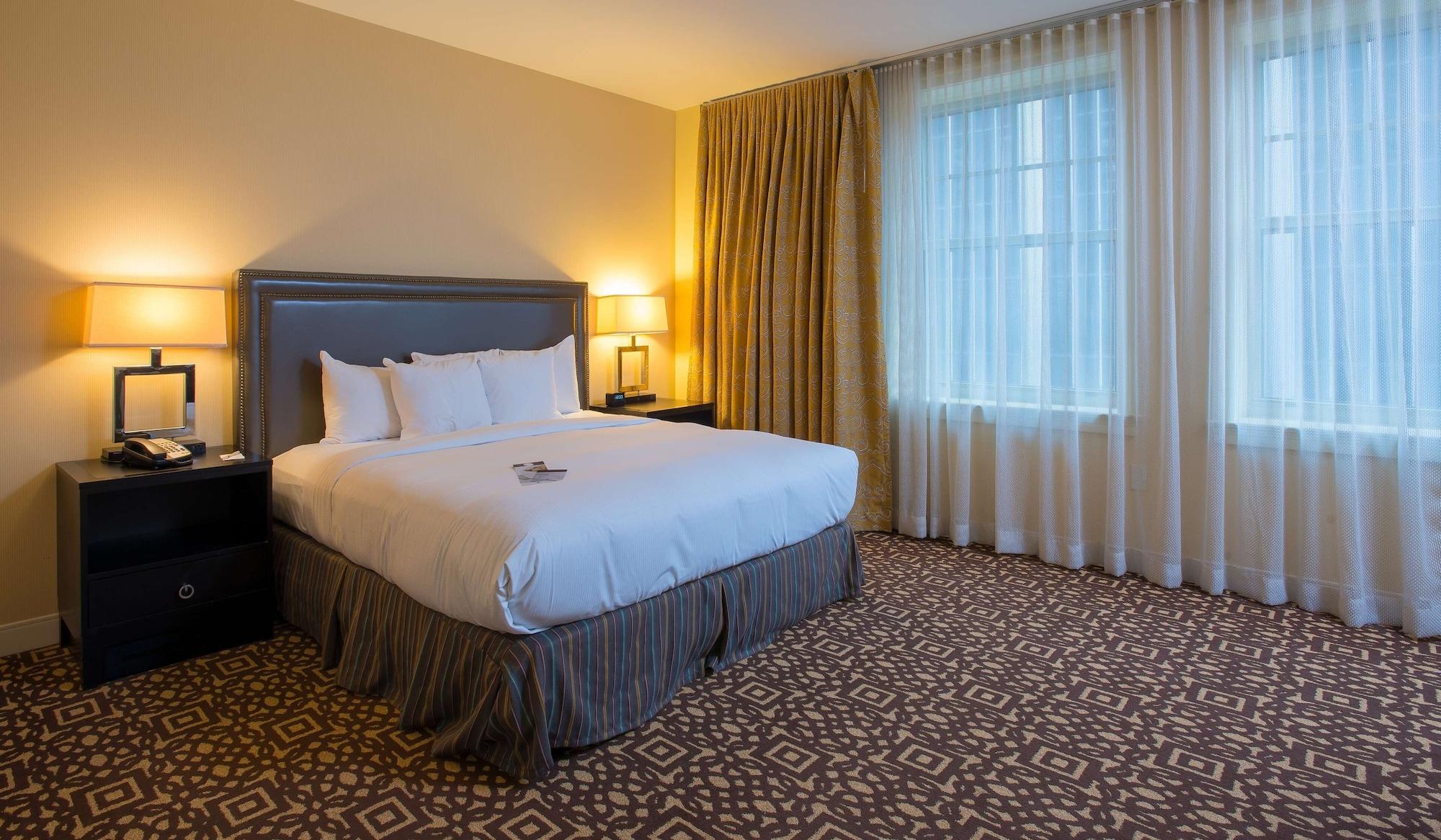 Doubletree Suites By Hilton Hotel Detroit Downtown - Fort Shelby Экстерьер фото